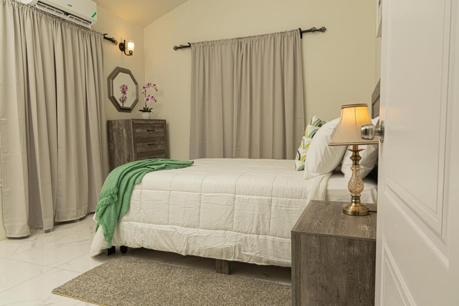 Phoenix Park Villas - Portmore - 10Mins To Beach Luaran gambar